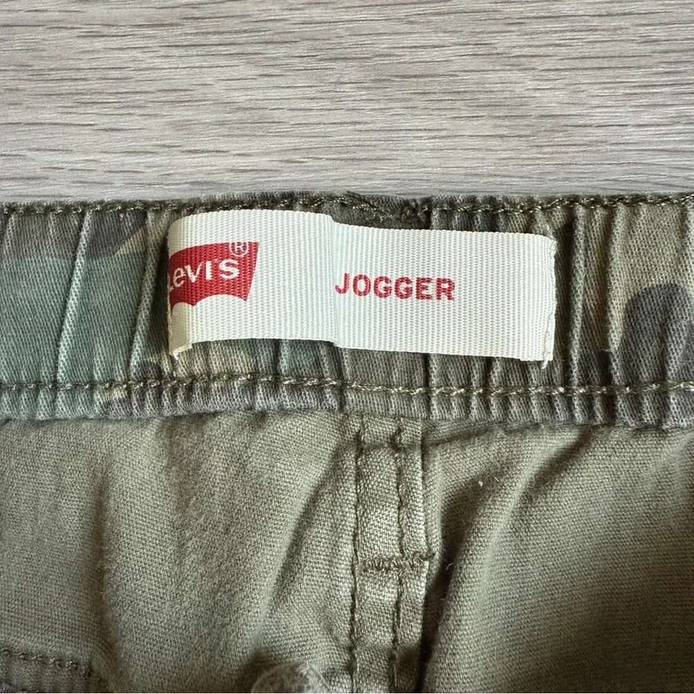 Boys Camo Jogger Pants Lot Levi’s Wrangler Size 14/16 L - Picture 3 of 10